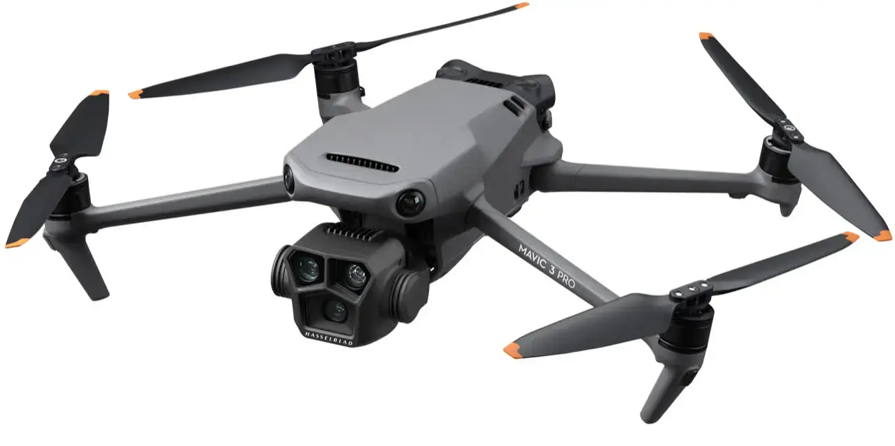 DJI - Mavic 3 Pro Fly More Combo Drone and RC Remote Control with Built-in Screen - Gray